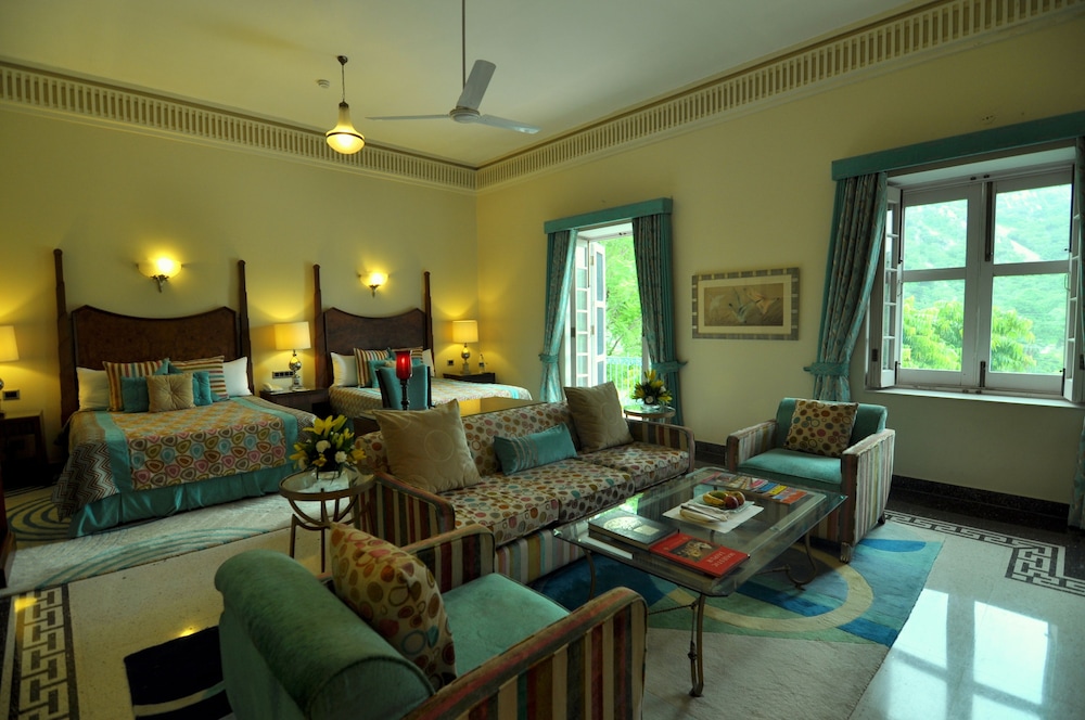 SeleQtions Historical Suite photo 3