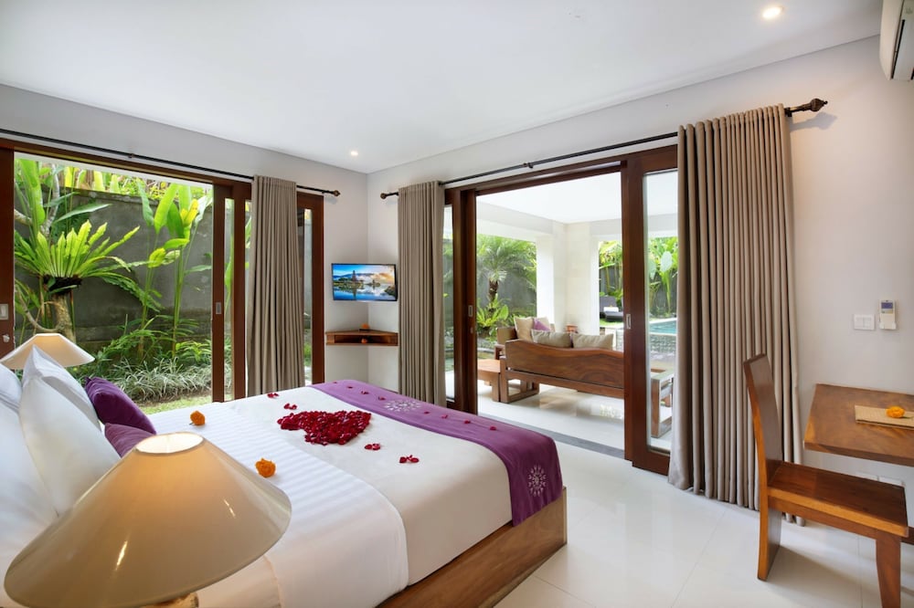 Two Bedroom Villa with Private Pool photo 3