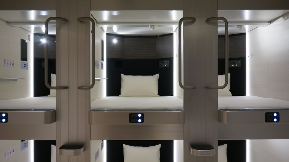 Shared Dormitory, Women only, Non Smoking (Capsule, without TV) photo 2