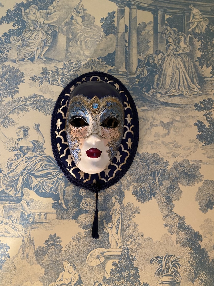 French Room photo 3