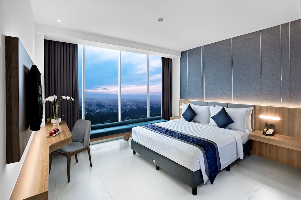 Deluxe Room - Photo 1