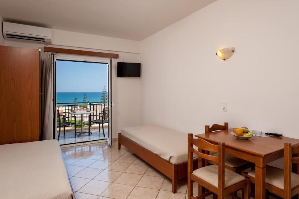 Apartment, 2 Bedrooms, Bay View photo 2