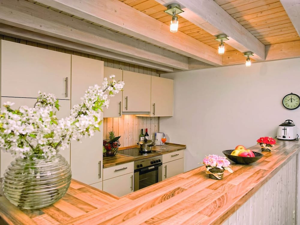 Apartment photo 3