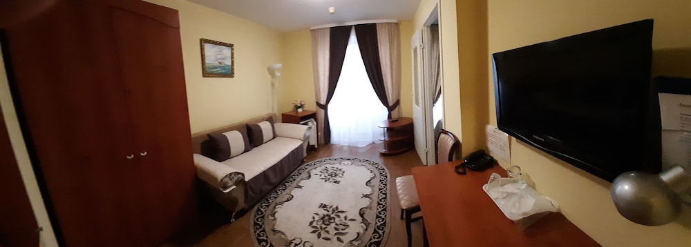 Basic Single Room photo 3