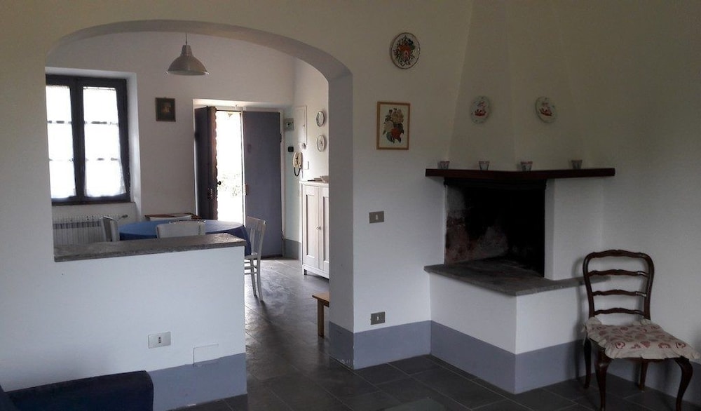 Traditional Apartment, 2 Bedrooms, Accessible, Park View
