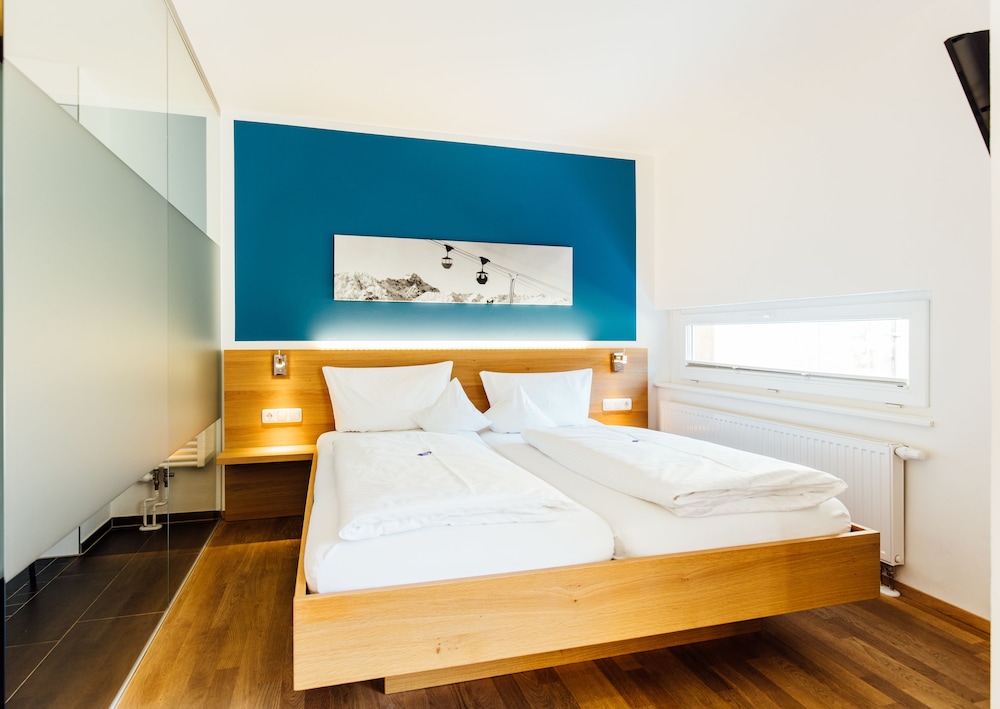 Double Room with balcony or Terrace (Moonetblüamle) photo 1