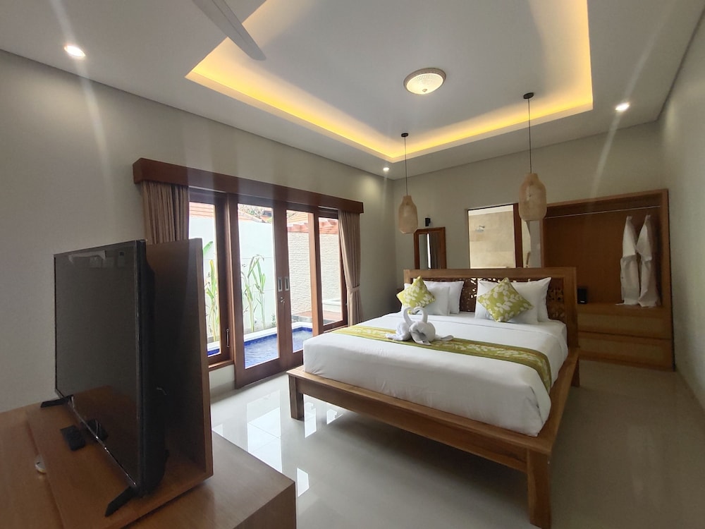 One Bedroom Pool Villa With Hot Tub photo 3