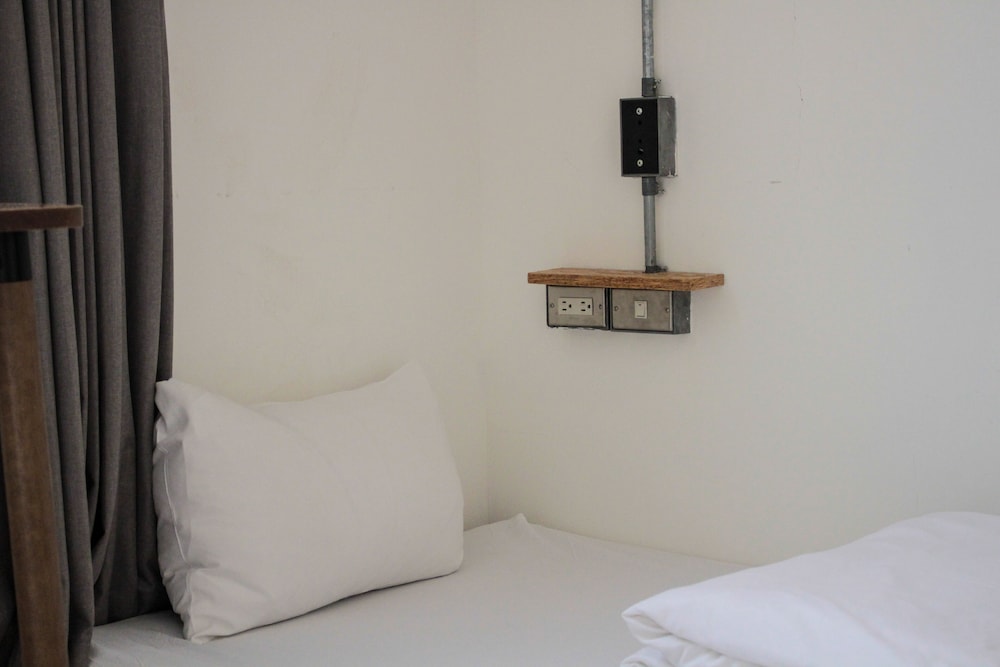 Basic Twin Room photo 3