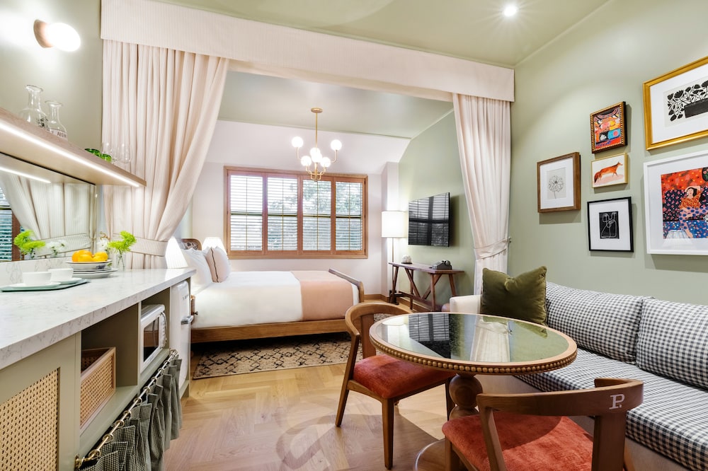 Deluxe Room, 1 King Bed with Sofa bed (The Deluxe King with Sofa Bed) - Photo 1