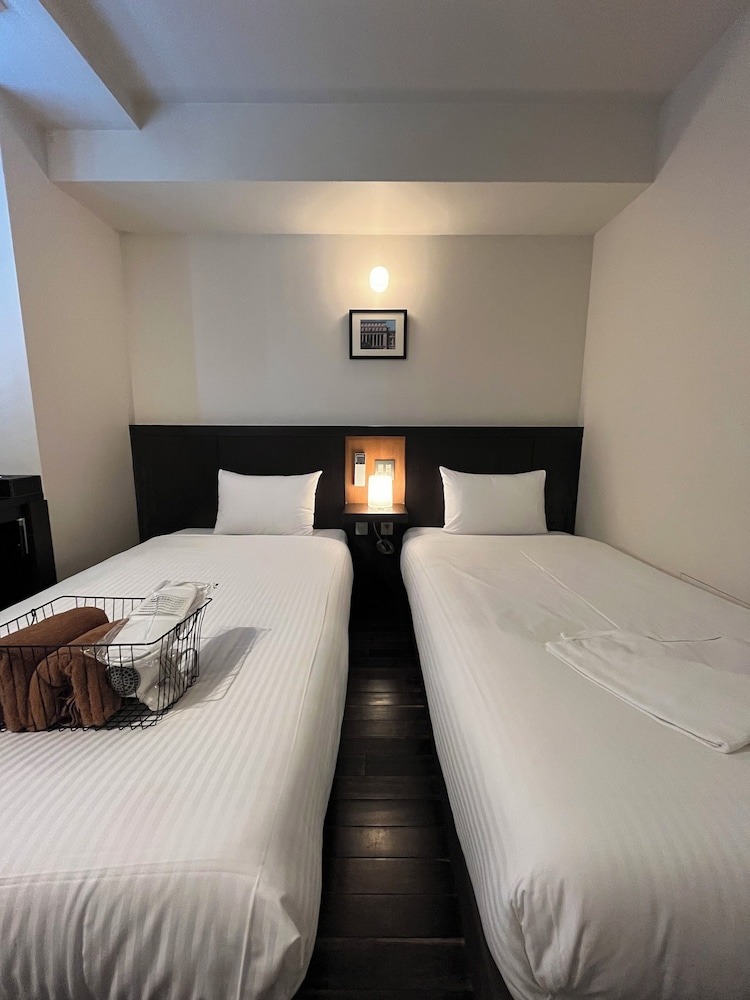 Standard Twin Room photo 3