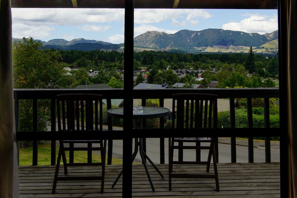 Family Townhome, 2 Bedrooms, Mountain View