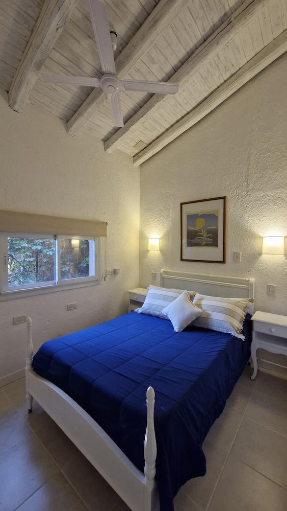 Family Cabin, 1 Bedroom, Patio, Lagoon View photo 1