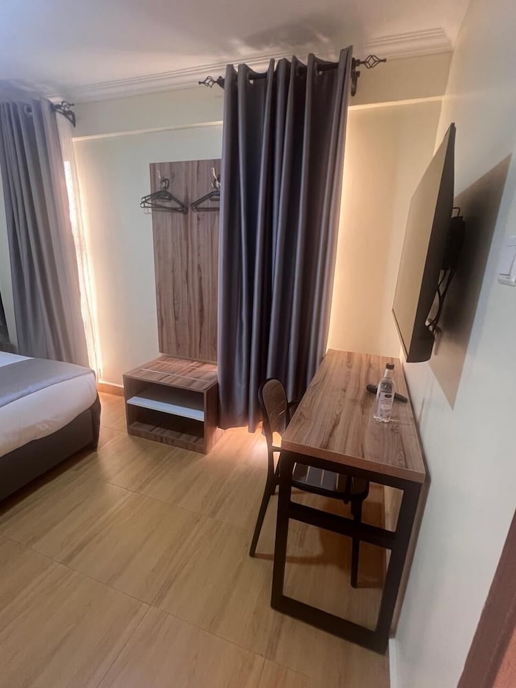 Standard Room photo 3