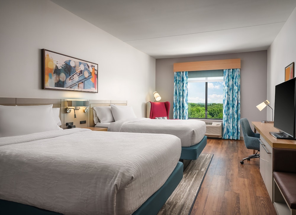 Room, 2 Queen Beds, Accessible (Hearing) - Photo 5
