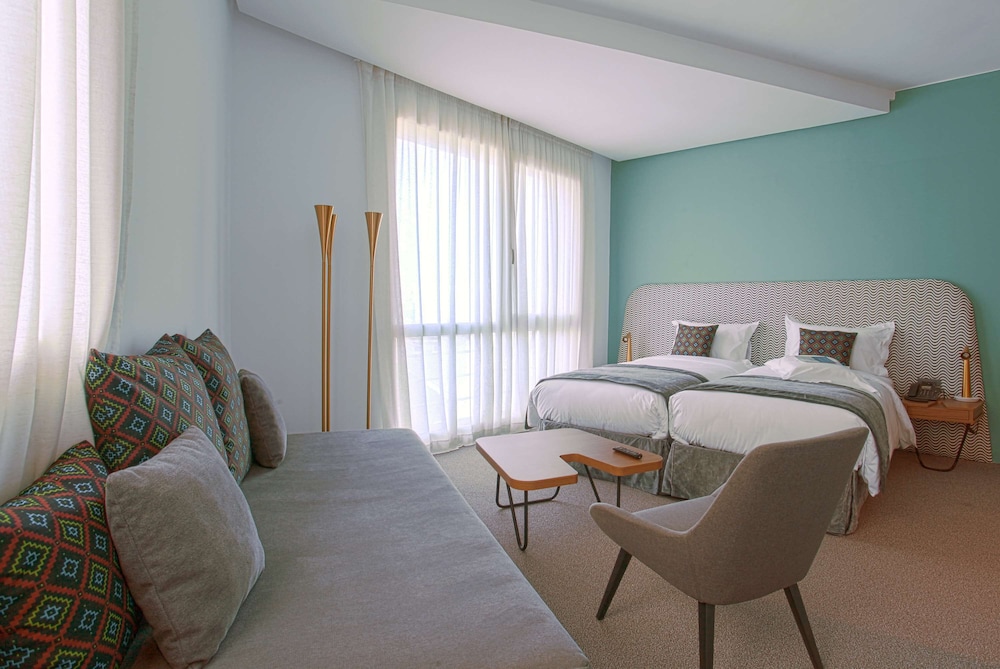 Superior Studio, Multiple Beds photo 2