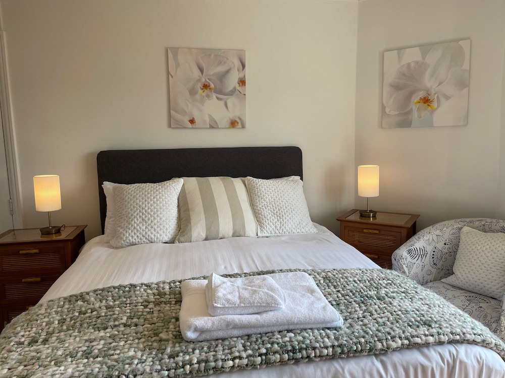 Standard Double Room, Ensuite - Photo 3