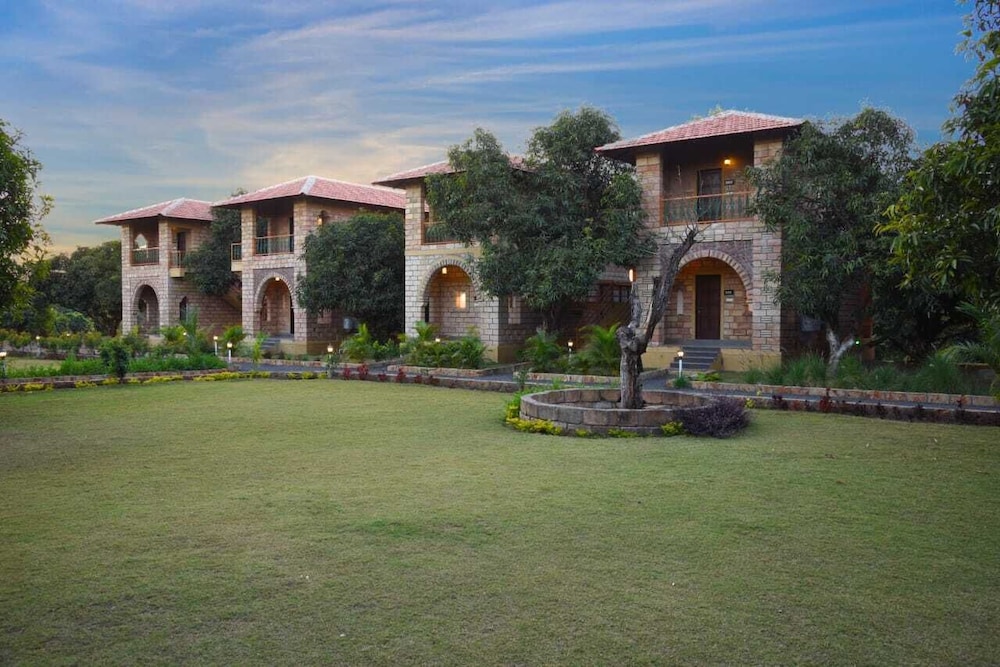Luxury Cottage, 1 Double Bed, River View - Photo 11