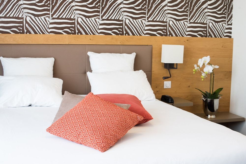 Deluxe Double or Twin Room photo 3