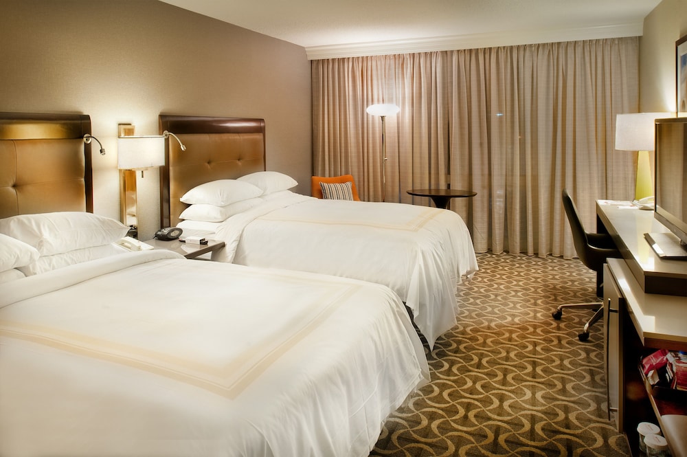 Standard Room, 2 Double Beds (Hearing Accessible) - Photo 1