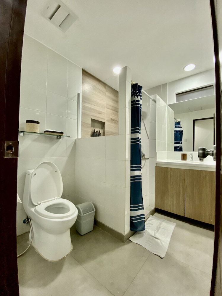Governor Suite photo 3