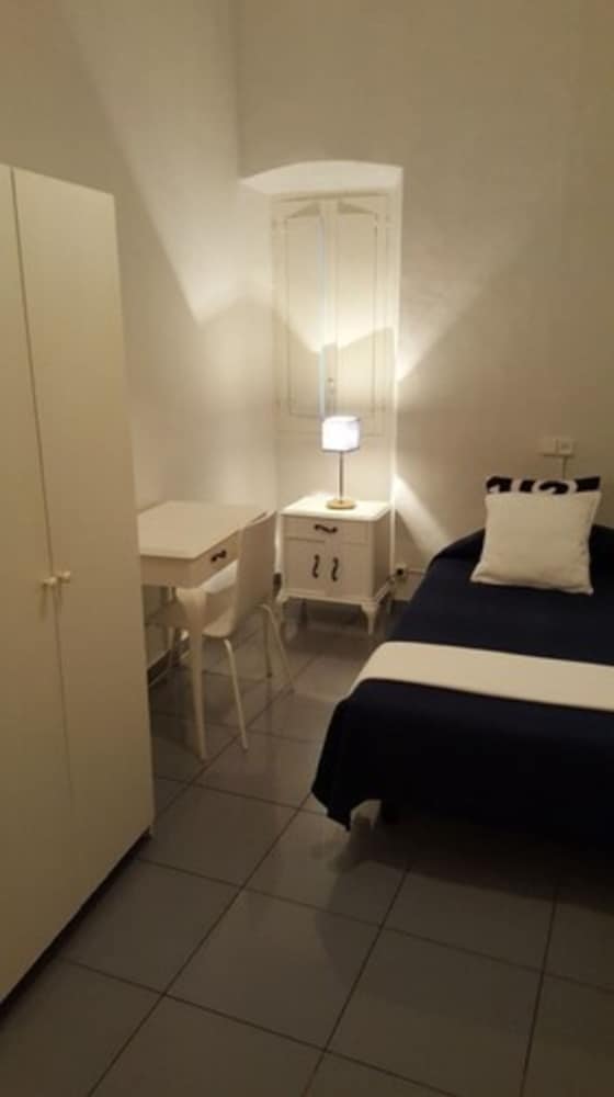 Habitación Individual, 1 Cama Individual, Baño Compartido