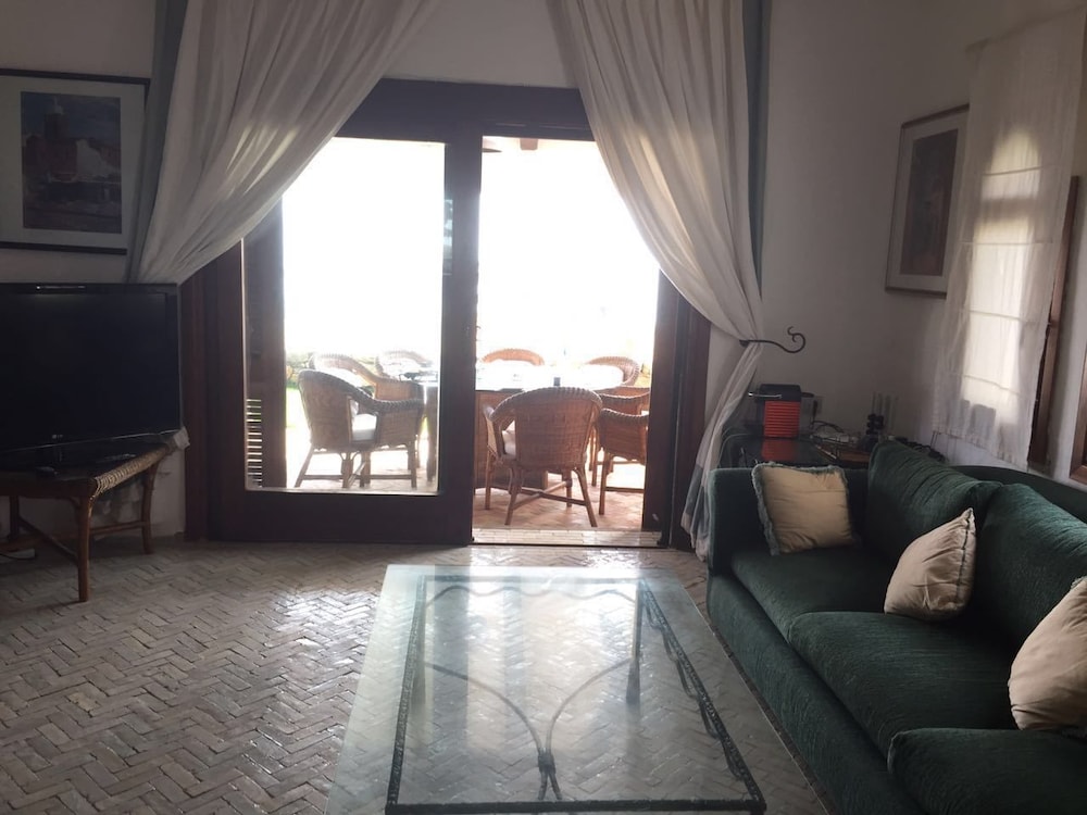 Deluxe Villa photo 2