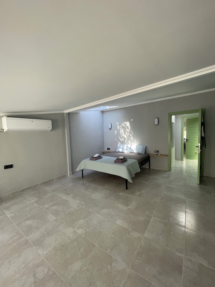 Grand Loft photo 3