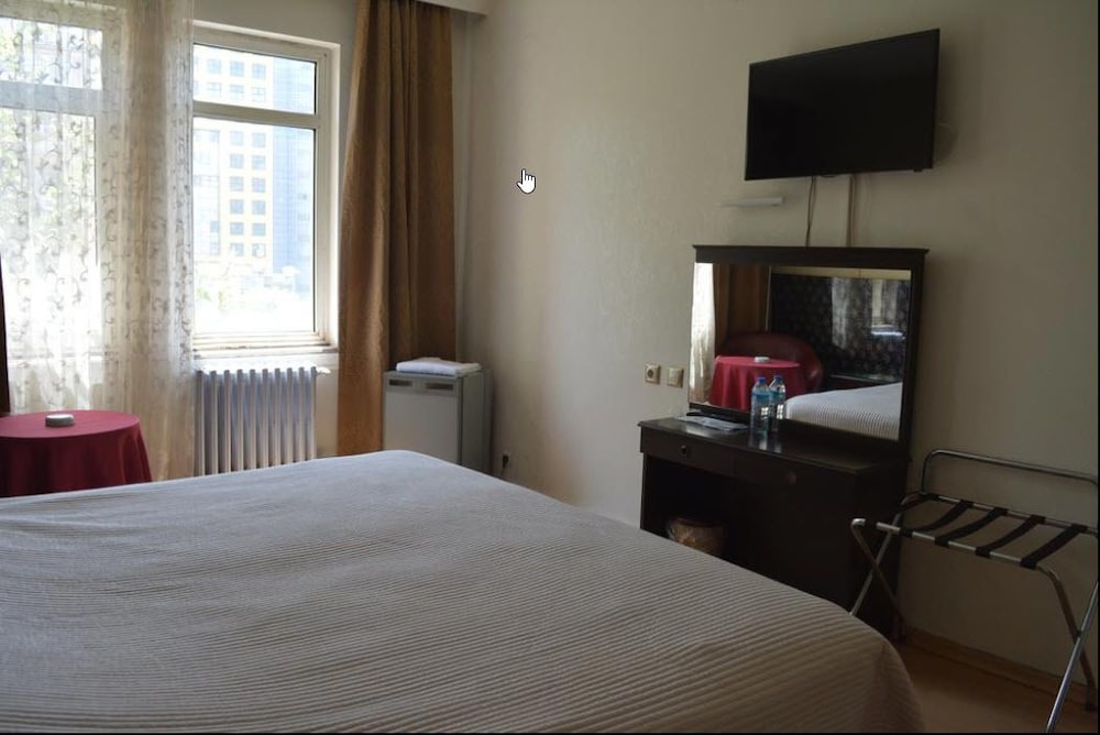 Standard Room photo 2