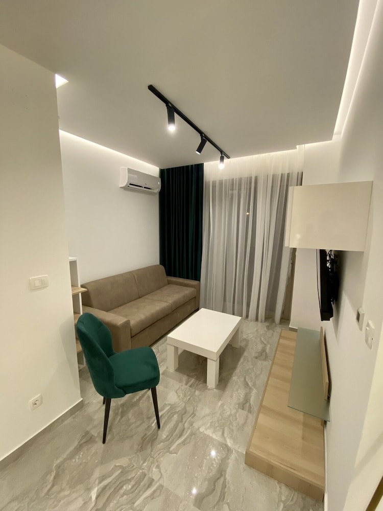 Club Apartment photo 1