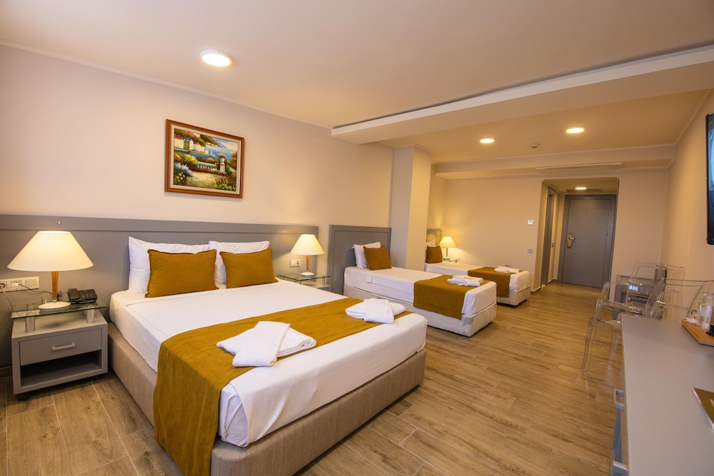 Economy Quadruple Room