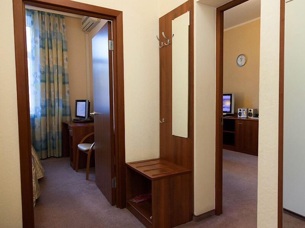 Business Room, 1 Bedroom photo 1