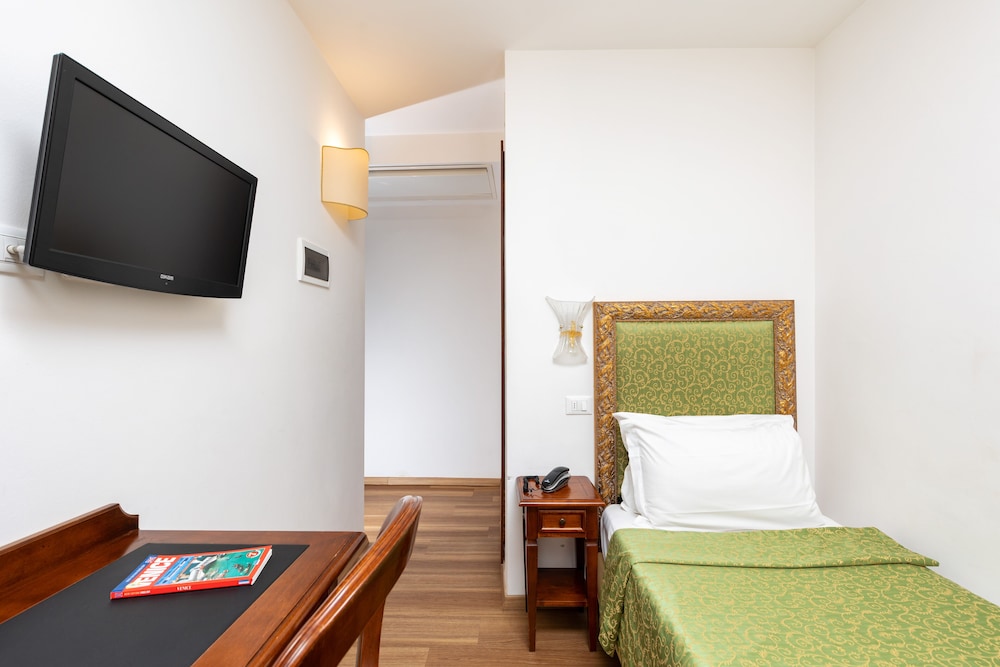 Basic Double Room - Photo 2