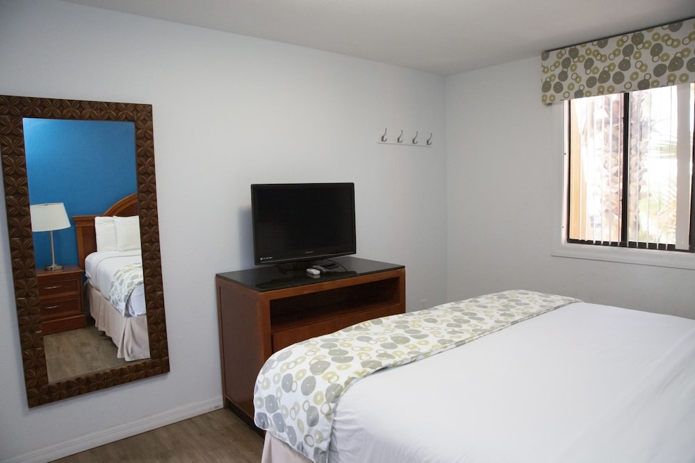 2 Beds With Balcony - Photo 6
