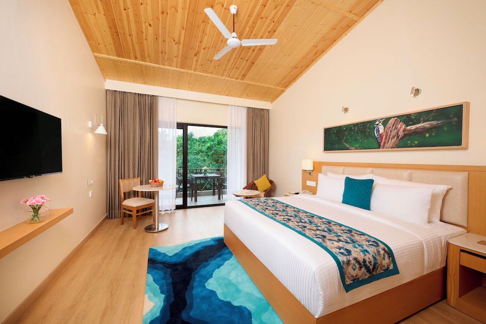 Premium Double With Private Balcony - Photo 2