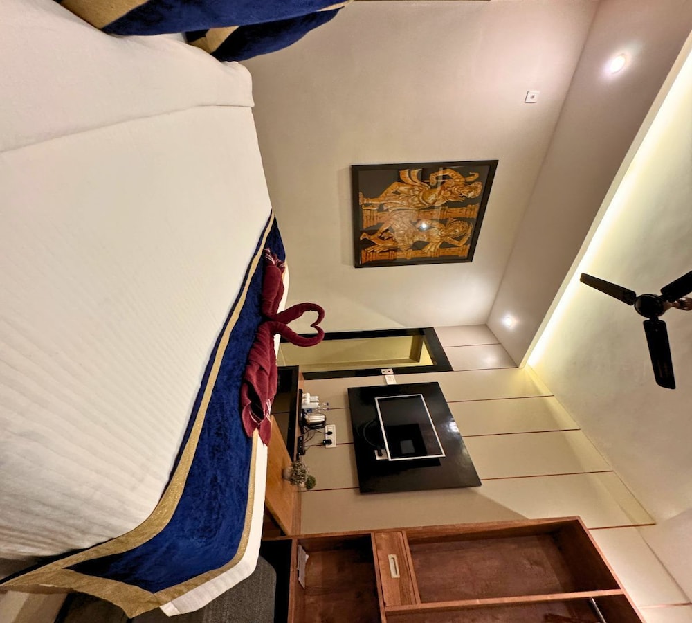 Premium Room - Photo 12