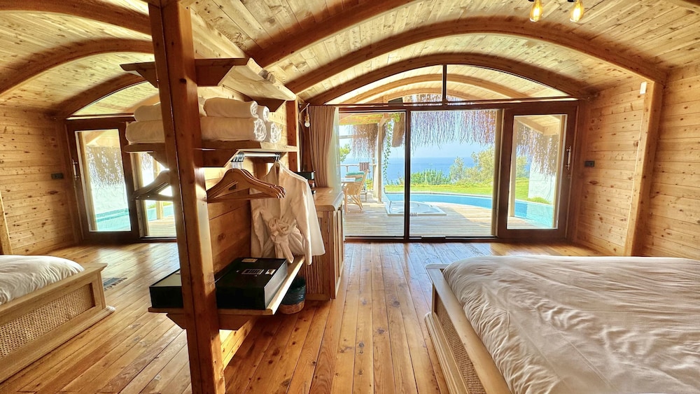 Gelincik ( Private Pool and Jacuzzi )