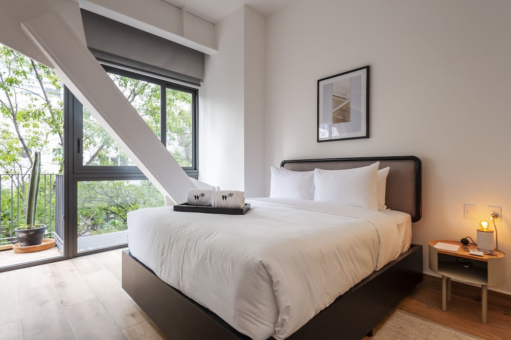Apartment, Balcony (1)