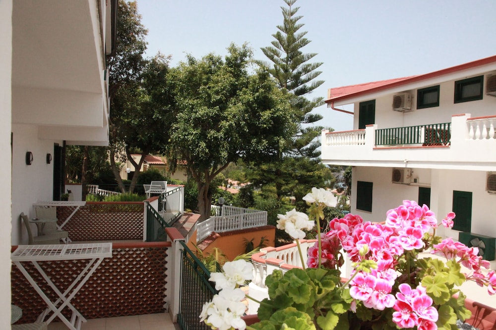 Superior Double Room, Balcony - Photo 6