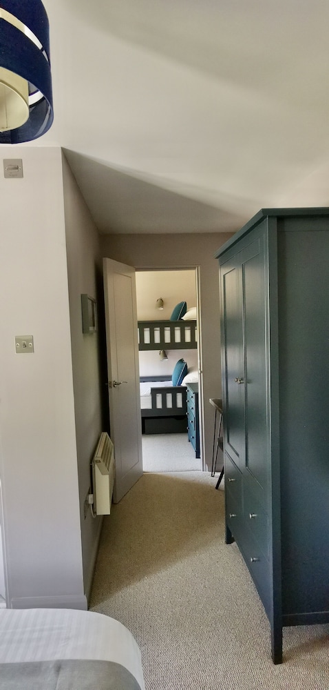 Family Room, Ensuite - Photo 1