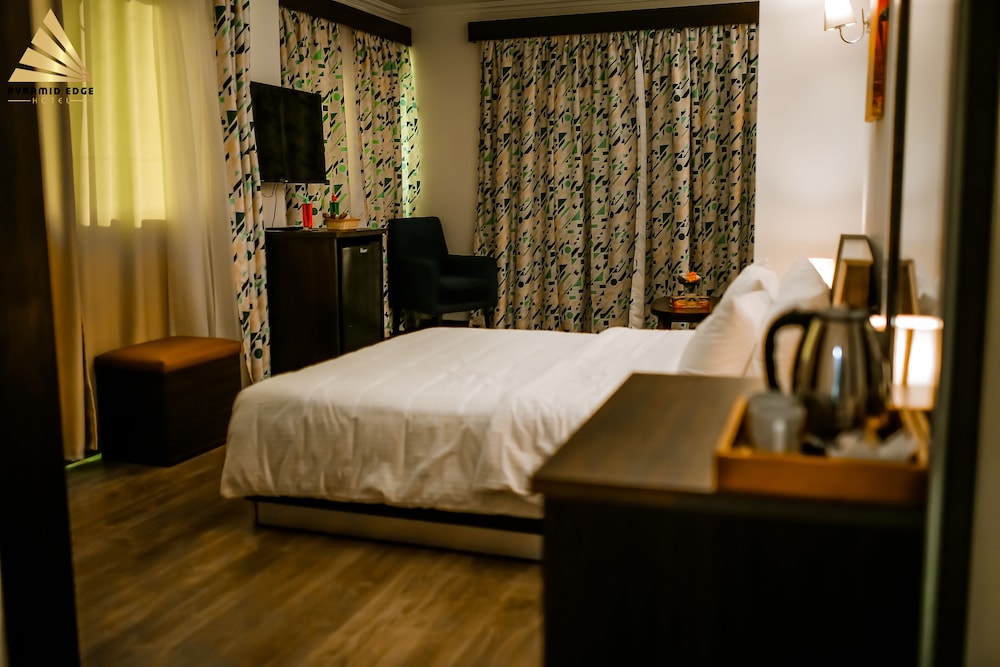 Executive Double Room, Jetted Tub (Pyramids View) - Photo 12