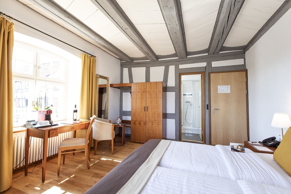 Room photo 2