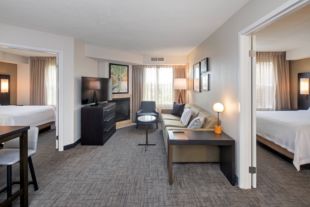 Suite, Multiple Beds - Photo 1