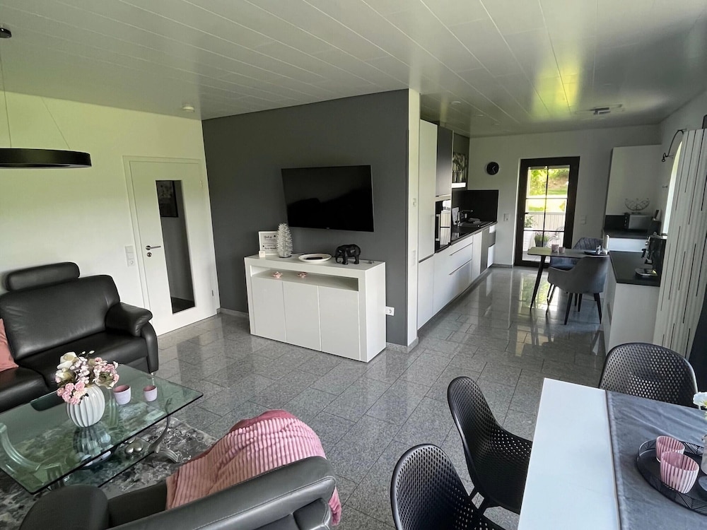 House photo 2