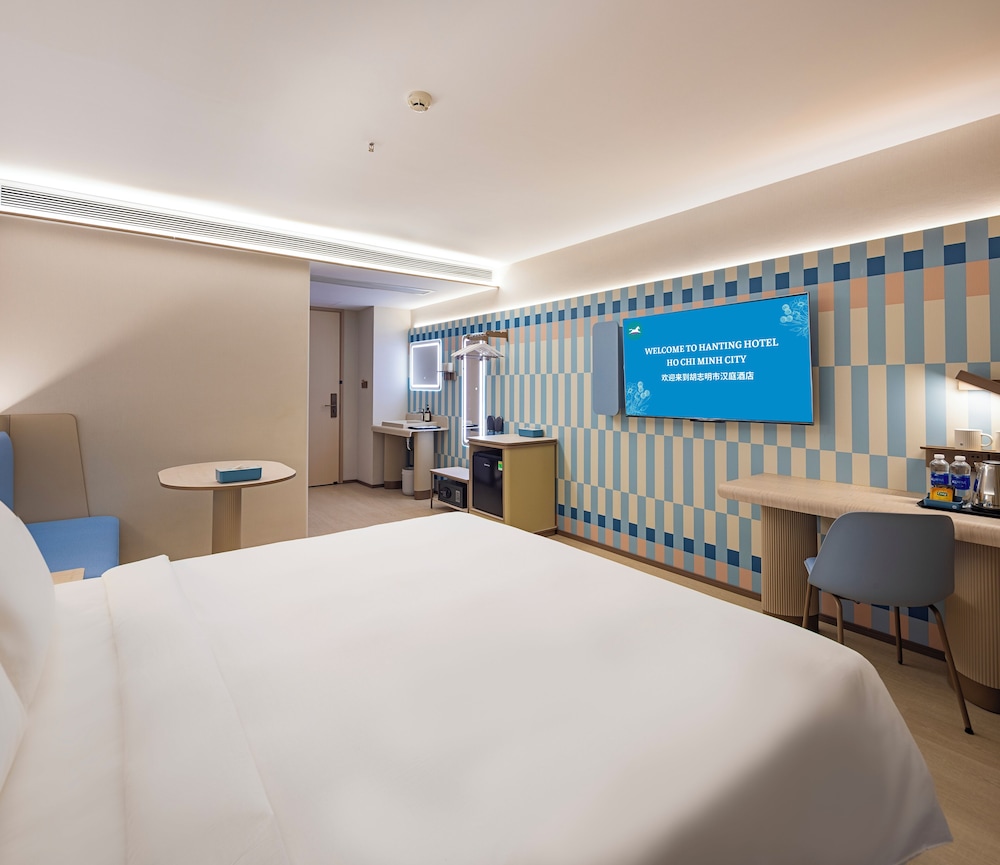 Deluxe King Room photo 2