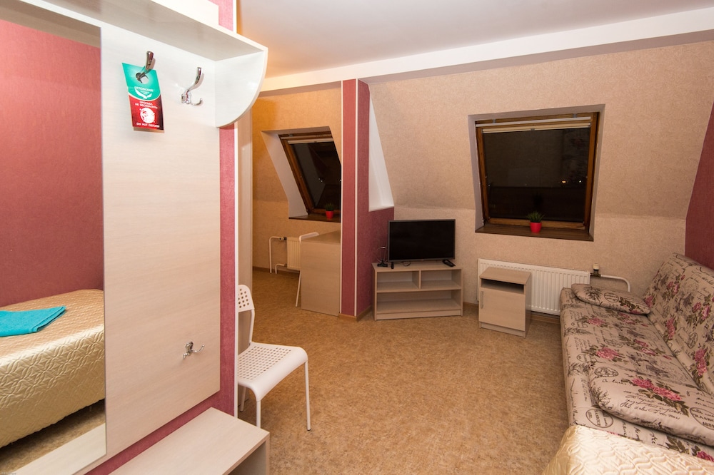 Superior Triple Room, Shared Bathroom photo 2