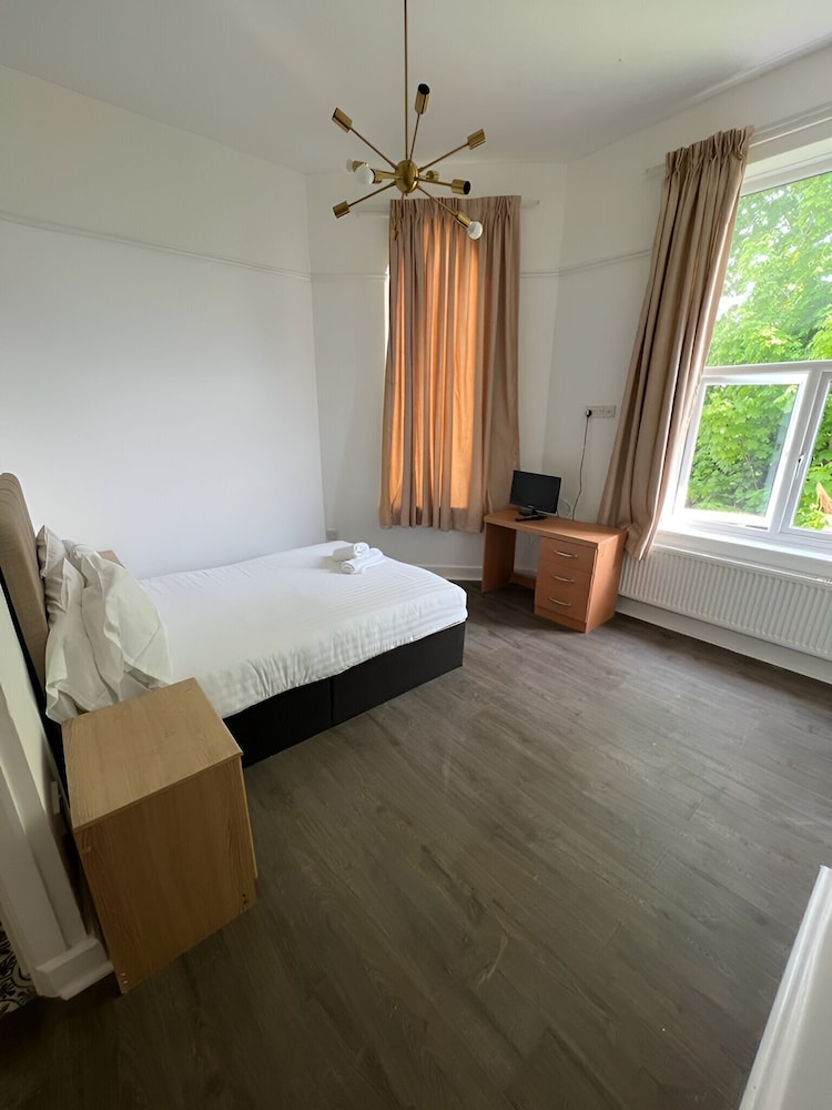 Comfort Double Room, Ensuite - Photo 3