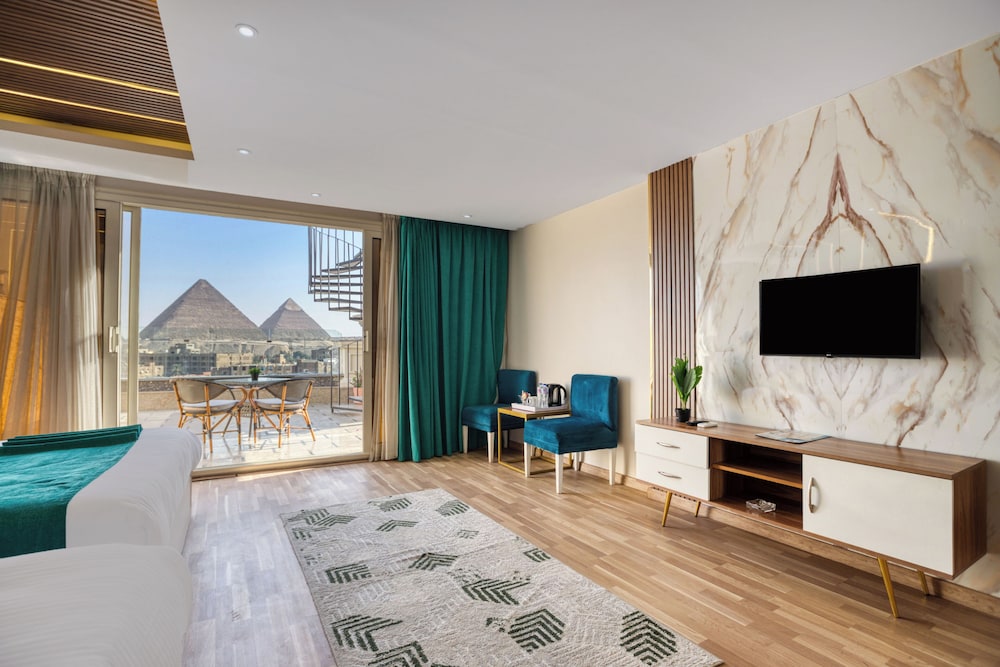 Family Room, Mountainside