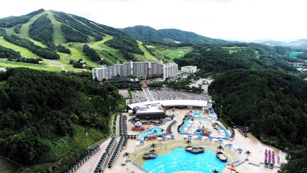 [Water Planet Pkg] Suite B (35py) 1 Night + All-Day Water Park Ticket photo 2