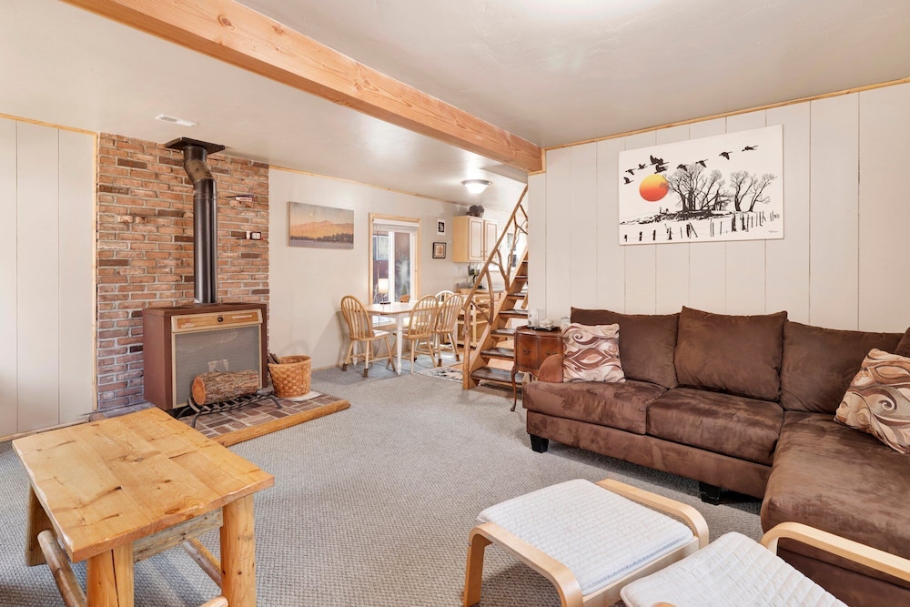 Cabin, Multiple Beds, Hot Tub, Mountain View (2522)