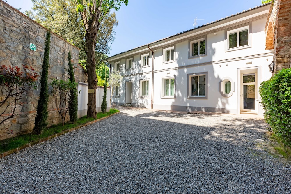 Deluxe Villa photo 2